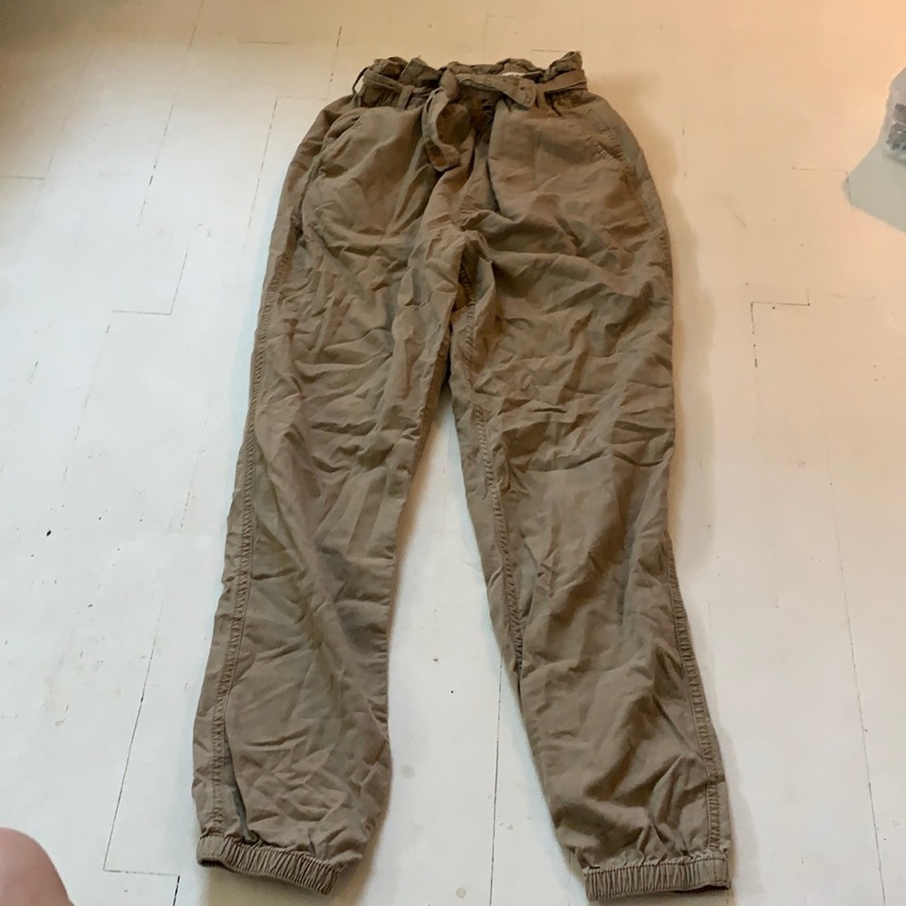 brown hollister tie pants